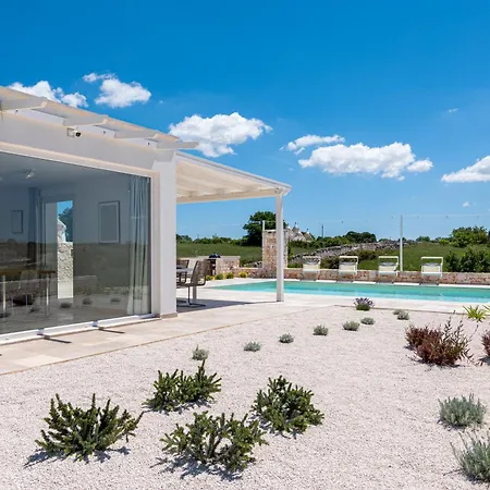 The Trulli Collection - Rive Del Salento * Masseria Orimini